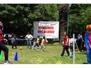 HATAY’DA DÜZENLENEN PİKNİKTE DEPREMZEDE ÇOCUKLAR DOYASIYA EĞLENDİ