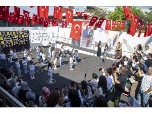 MERSİN’DE ’ANNELER GÜNÜ’ ÇOCUKLARIN KAHKAHALARIYLA KUTLANDI