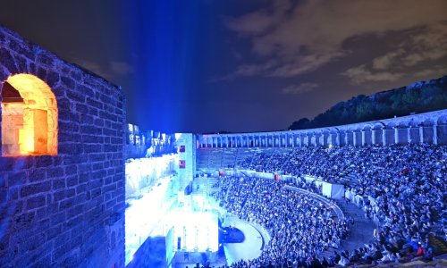 ASPENDOS'TA TİYATRO COŞKUSU BAŞLADI