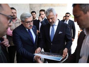 BAŞKAN ÖNTÜRK, REYHANLI’DAKİ OTOGAR PROJESİNİ İNCELEDİ
