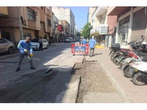 AKDENİZ’DE YOL VE KALDIRIMLAR YENİLENİYOR