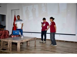 SİLİFKE’DE ’ORTAOKULLAR ARASI OTTO ROBOT DANS ŞENLİĞİ’ DÜZENLENDİ