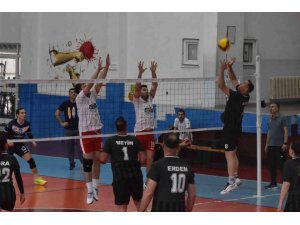 SAĞLIK ÇALIŞANLARI, SAĞLIK İÇİN FİLEDE BULUŞUYOR