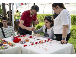 MERSİN’DE ENGELLİLER HAFTASINDA 60 VATANDAŞA AKÜLÜ SANDALYE DESTEĞİ