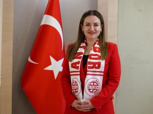 ÖZDEMİR: "ŞEHRİMİZİN TAKIMININ YANINDA OLMALIYIZ"