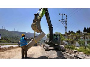 SAMANDAĞ’DA 23 MİLYON EURO’LUK DEV ALTYAPI YATIRIMINDA YÜZDE 40 SEVİYESİNE ULAŞILDI