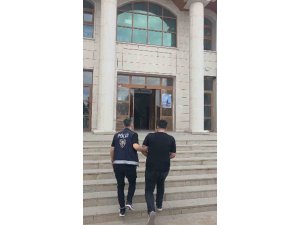 UYUŞTURUCU SUÇUNDAN HAPİS CEZASI BULUNAN ŞAHIS KIRIKHAN’DA YAKALANDI