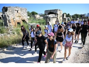 TARİHİ KİLİKYA YOLUNDA 19 MAYIS İÇİN ANLAMLI YÜRÜYÜŞ