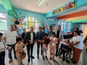 ’AYNI GÖKYÜZÜNÜN FARKLI YILDIZLARIYIZ’ SERGİSİ BÜYÜK BEĞENİ TOPLADI