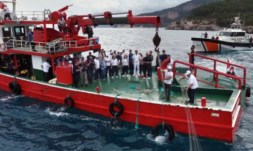 500 METRE UZUNLUĞUNDA HAYALET AĞ ÇIKARILDI