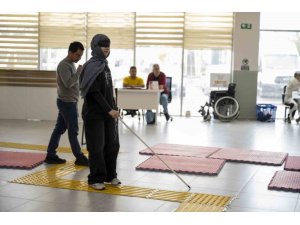 MERSİN’DE ERASMUS ÖĞRENCİLERİ ENGELLİ BİREYLERİN YAŞAMINI DENEYİMLEDİ