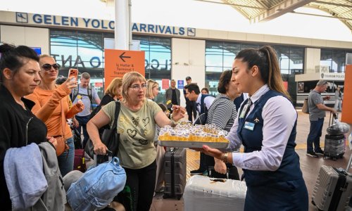 TÜRK MUTFAĞI ANTALYA HAVALİMANI’NDA TANITILIYOR