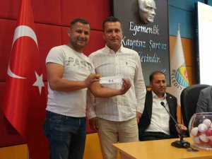 TARSUS’TA KÖYLER ARASI FUTBOL TURNUVASI HEYECANI BAŞLADI