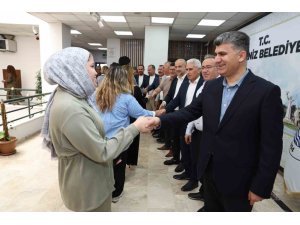 AKDENİZ BELEDİYESİ BAYRAM SÜRESİNCE SAHADA OLACAK