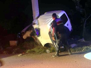 BAYRAM ZİYARETİ DÖNÜŞÜ KAZA: 2 ÖLÜ, 2 YARALI