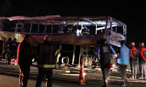 YOLCU OTOBÜSÜ KAZASINDA ACI BİLANÇO: 8 ÖLÜ, 33 YARALI