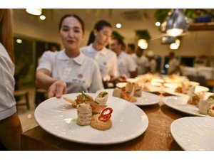 GASTRONOMİ TEMSİLCİLERİ ANTALYA LOKANTASI’NDA BULUŞTU