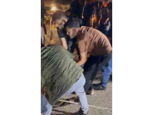 ANTALYA’DA 30 METRELİK UÇURUMDAN DÜŞEN ARAÇTAKİ KİŞİ KURTARILDI