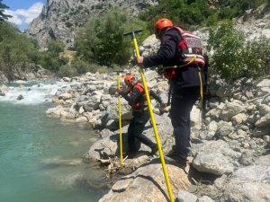 BALIK TUTARKEN NEHRE DÜŞEN ŞAHSI ARAMA ÇALIŞMASI 6’NCI GÜNÜNDE DEVAM EDİYOR