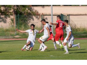 TARSUS’TA KÖYLER ARASI FUTBOL HEYECANI BAŞLADI