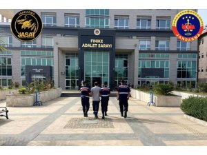 ANTALYA’DA HAKKINDA 21 YILI AŞKIN HAPİS CEZASI BULUNAN HÜKÜMLÜ YAKALANDI
