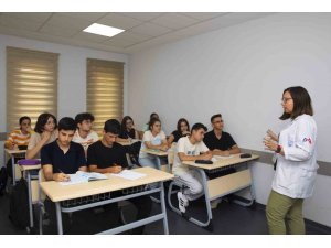 MERSİN’DE UZMANLARDAN LGS’YE GİRECEK ÖĞRENCİLERE ÖNERİLER