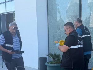 ANTALYA'DA OTOKOÇ GALERİSİNE SİLAHLI SALDIRI
