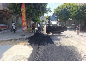AKDENİZ’DE ALTYAPI ÇALIŞMALARI SONRASI BOZULAN YOLLAR ASFALT