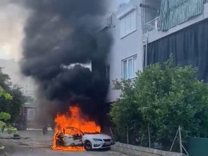 SEYİR HALİNDEKİ OTOMOBİL YANDI