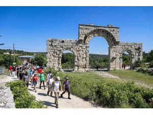 MERSİN’DE TARİHİ KİLİKYA YOLUNUN 10’UNCU ETABI DOĞ