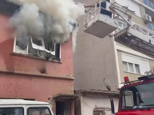 ANTALYA'DA EV YANGINI