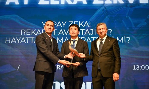 'YAPAY ZEKA, ARTIK HAYATTA KALMA ŞANSI'