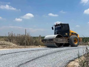 TARSUS’TA DENİZE ULAŞIM YOLU YENİLENDİ