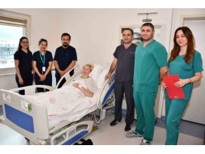 KARNINDAN 12 KİLOGRAMLIK YUMURTALIK KİTLESİ ÇIKARILDI