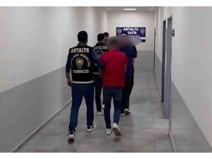 ANTALYA’DA 1,2 MİLYON LİRALIK DOLANDIRICILIĞA 4 TUTUKLAMA