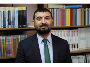 DOÇ. DR. AKINCI: "BARIŞIN ÖNÜNDEKİ ENGEL İSRAİL OLABİLİR"