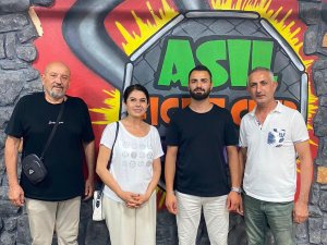 ŞAMPİYONLUKLARDAN ANTRENÖRLÜĞE