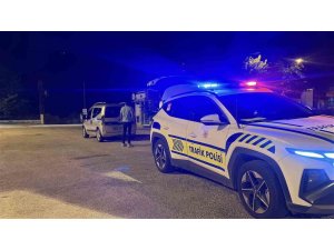 ALKOLLÜ YAKALANAN SÜRÜCÜ ’ALKOLLÜ DEĞİLİM’ DİYEREK KENDİNİ SAVUNDU