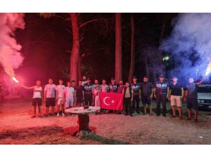 JANDARMA EKİPLERİNE KAVGA İHBARLI SÜRPRİZ KUTLAMA