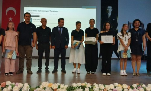 16.ŞİİR ve KOMPOZİSYON YARIŞMASININ ÖDÜL TÖRENİ EĞİTİM FAKÜLTESİNDE YAPILDI