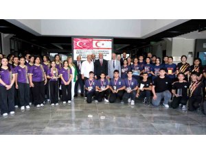 KKTC’DEN MERSİNLİ SANAYİCİLERE YATIRIM ÇAĞRISI