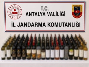 108 LİTRE KAÇAK ALKOL ELE GEÇİRİLDİ