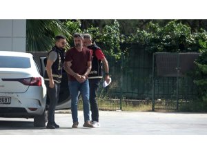 ESKİ EŞİNİ EŞARP VE YASTIKLA BOĞAN SANIK, OLAY GECESİ KIZ ARKADAŞINA TRAFİKTE BİRİSİNİ ÖLDÜRDÜĞÜNÜ SÖYLEMİŞ