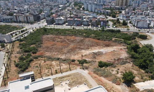 ÜNİVERSİTEYE 3 BİN KİŞİLİK KONGRE MERKEZİ
