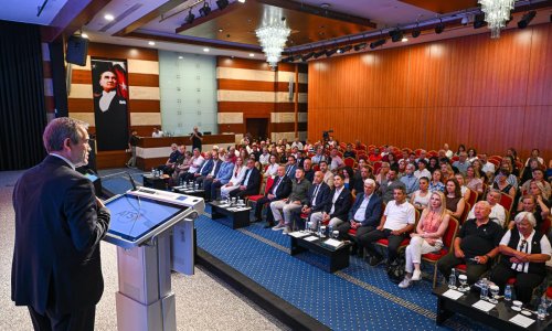 HACISÜLEYMAN: "EKMEK, SADECE BİR GIDA DEĞİL, EMEĞİN VE KÜLTÜRÜMÜZÜN SİMGESİDİR"