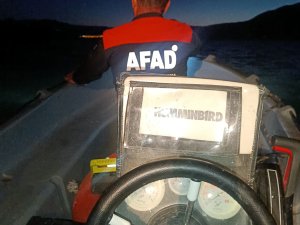 BURDUR GÖLÜ'NDE KAYBOLAN İKİ KİŞİ SAĞ OLARAK BULUNDU