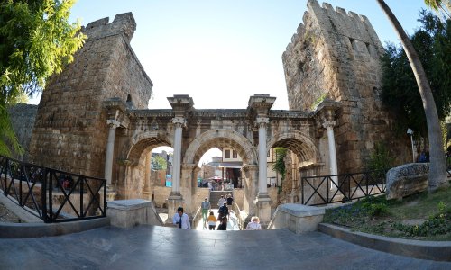 EN POPÜLER TURİZM DURAĞI KALEİÇİ