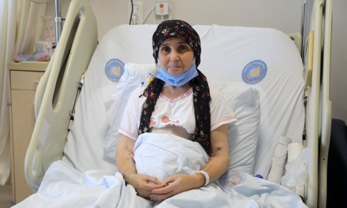 HEM BÖBREĞİNE HEM ÖZGÜRLÜĞÜNE KAVUŞTU