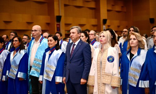 AÜ TIP FAKÜLTESİ'NDE MEZUNİYET HEYECANI