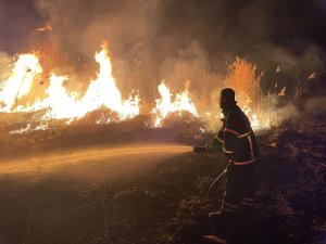 İTFAİYE MÜDÜRÜ YANGINLARA KARŞI UYARDI